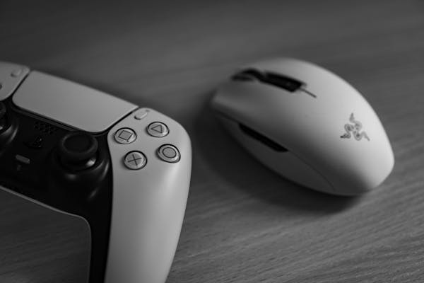SteelSeries Aerox 5 Wireless